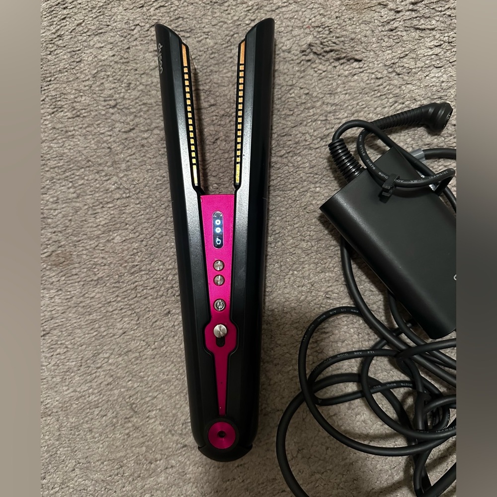 Dyson Hair Straightener - Black and Pink